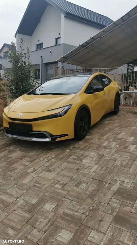 Galbeuriu Utilizat 2023 Toyota Prius Hatchback | 35.300 EUR - Imagine 1/3