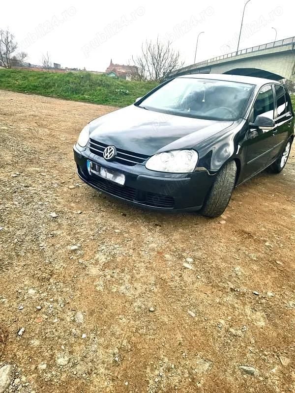 Utilizat 2005 VW Golf V Berlinǎ | 2.350 EUR (Preț OK) - Imagine 1/4