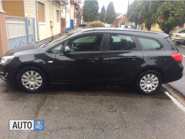 Second-hand Opel Astra 110 CP (80 kW) 2013 Negru Break