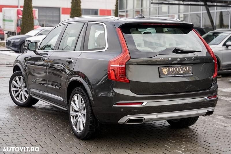 Second-hand Volvo XC90 Inscription 235 CP (172 kW) 2018 Culoaremaro SUV