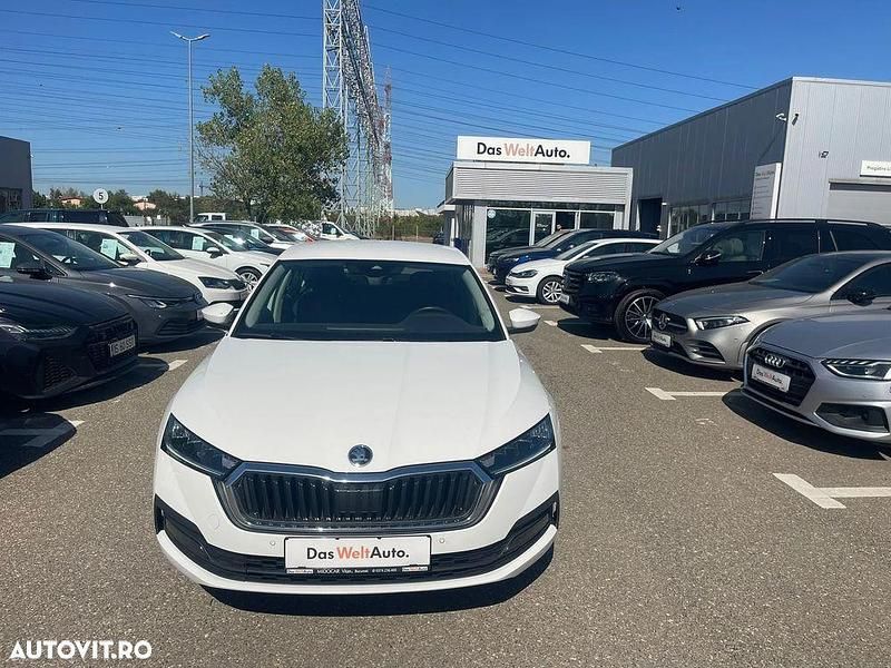 Culoarealb Utilizat 2022 Skoda Octavia Ambition Berlinǎ | 19.990 EUR (Preț OK) - Imagine 1/4