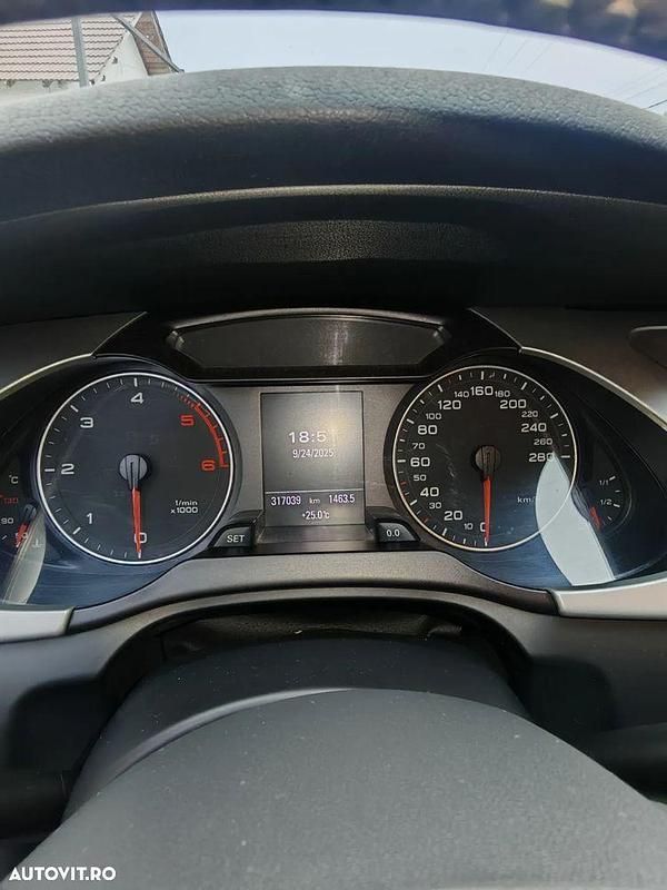Culoareargint Utilizat 2011 Audi A4 Break | 6.050 EUR (Preț OK) - Imagine 1/4