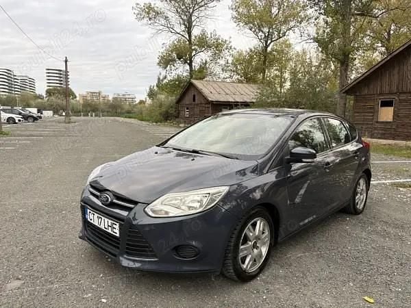 Gri Utilizat 2012 Ford Focus Hatchback | 3.350 EUR (Preț bun) - Imagine 1/4