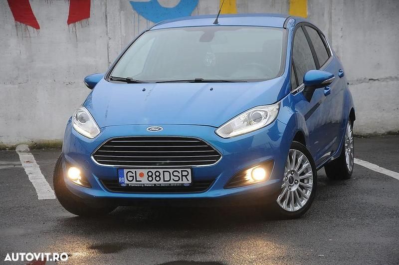 Second-hand Ford Fiesta Titanium 75 CP (55 kW) 2014 Culoarealbastru Hatchback