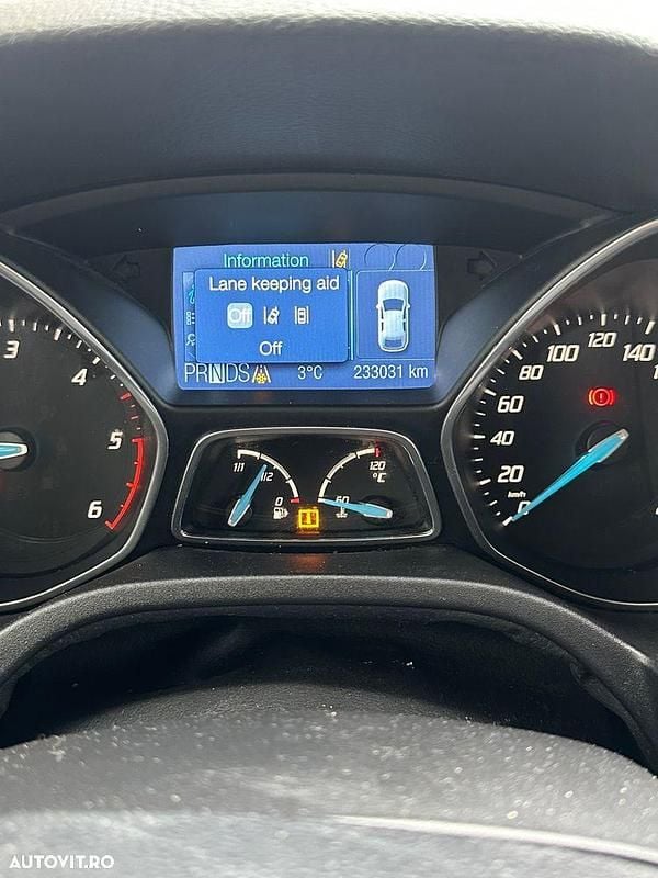 Culoarealb Utilizat 2011 Ford Focus Champions Edition Hatchback | 7.000 EUR (Scump) - Imagine 1/4