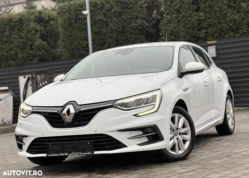 Second-hand Renault Mégane IV Intens 116 CP (85 kW) 2021 Culoarealb Hatchback