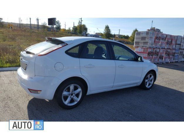 Second-hand Ford Focus 74 CP (54 kW) 2008 Alb Hatchback