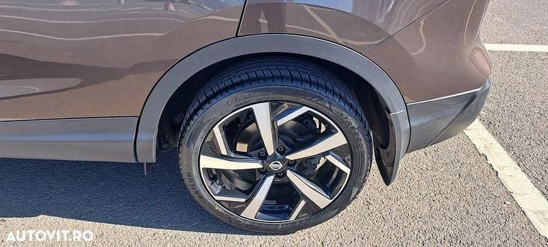 Second-hand Nissan Qashqai Tekna 114 CP (83 kW) 2018 Culoaremaro SUV
