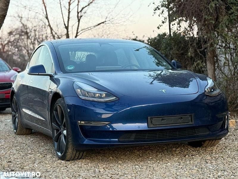 Second-hand Tesla Model 3 377 kW (513 CP) 2020 Culoarealbastru Berlinǎ