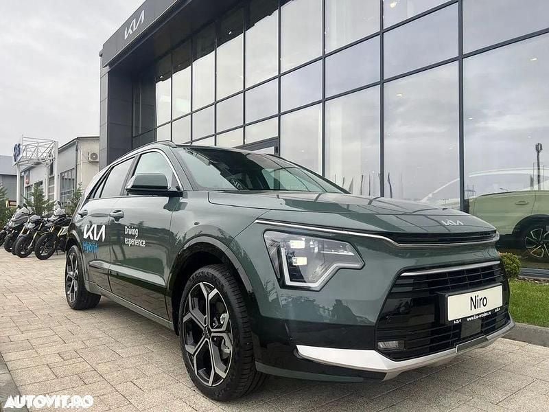 Verde Utilizat 2023 Kia Niro SUV | 35.512 EUR - Imagine 1/4