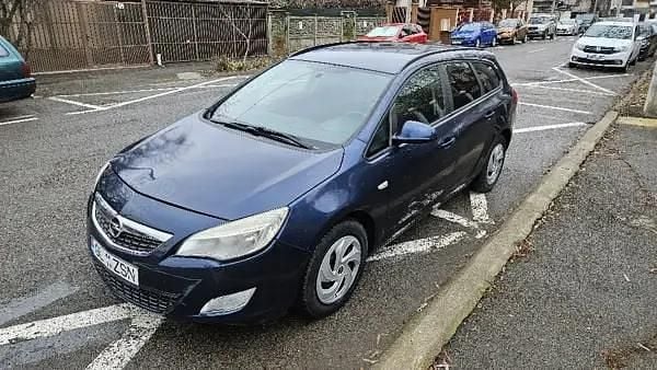 Second-hand 2011 Opel Astra Break | 1.990 EUR (Preț bun) - Imagine 1/4