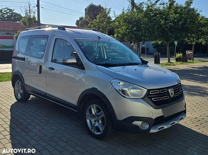 Argint Utilizat 2018 Dacia Dokker Stepway Van | 8.800 EUR (Preț OK) - Imagine 1/4