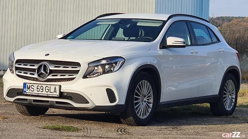 Alb Utilizat 2018 Mercedes 200 SUV | 16.500 EUR - Imagine 1/4