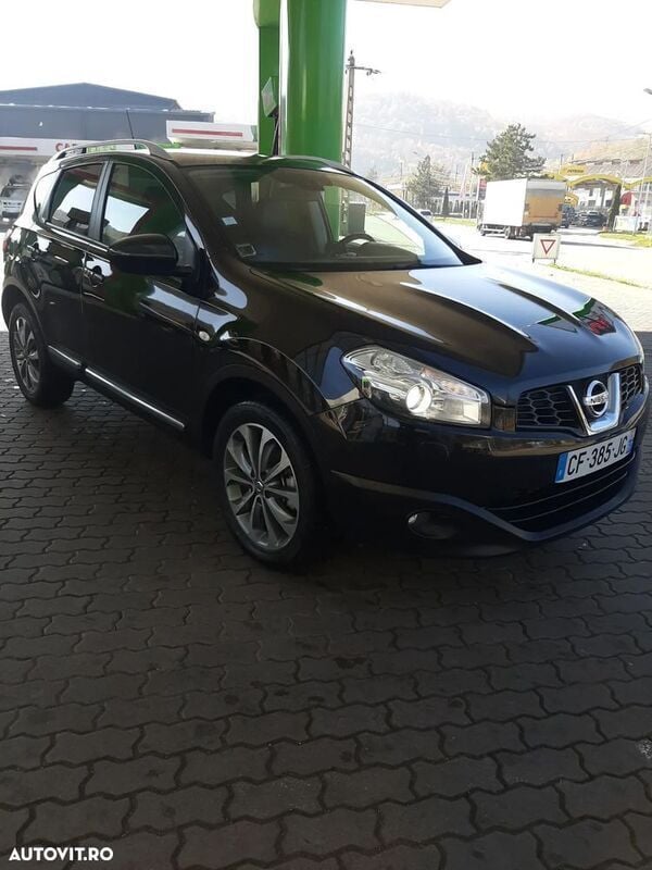 Negru Utilizat 2012 Nissan Qashqai Tekna SUV | 7.190 EUR (Preț OK) - Imagine 1/4
