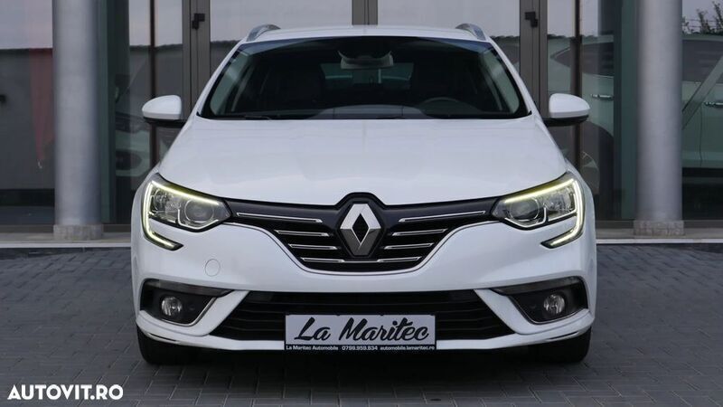 Alb Utilizat 2020 Renault Mégane GrandTour Bose Edition Break | 11.495 EUR (Preț OK) - Imagine 1/4
