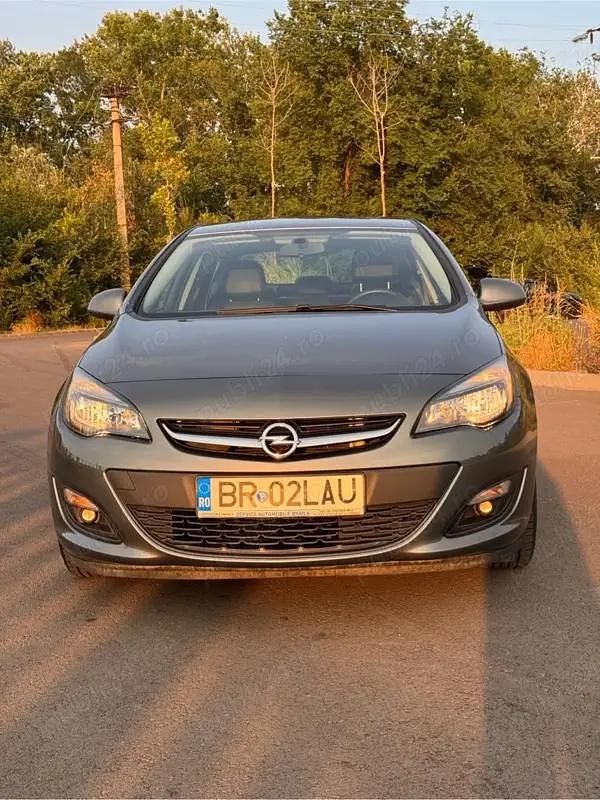 Second-hand Opel Astra 140 CP (102 kW) 2018 Berlinǎ