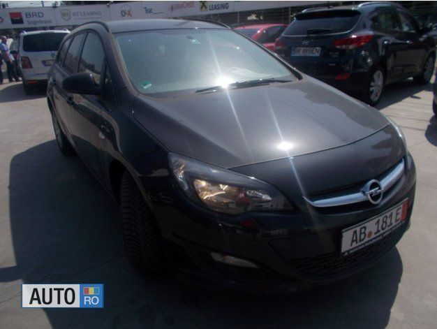 Negru Utilizat 2014 Opel Astra Break | 7.950 EUR (Scump) - Imagine 1/4