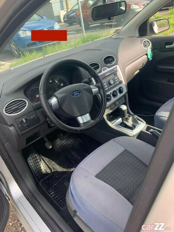Second-hand Ford Focus 120 CP (88 kW) 2006 Gri Hatchback