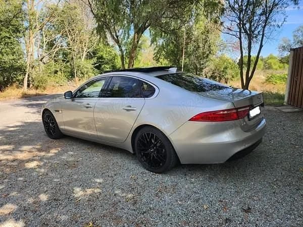 Utilizat 2017 Jaguar XF Berlinǎ | 12.300 EUR (Preț bun) - Imagine 1/4