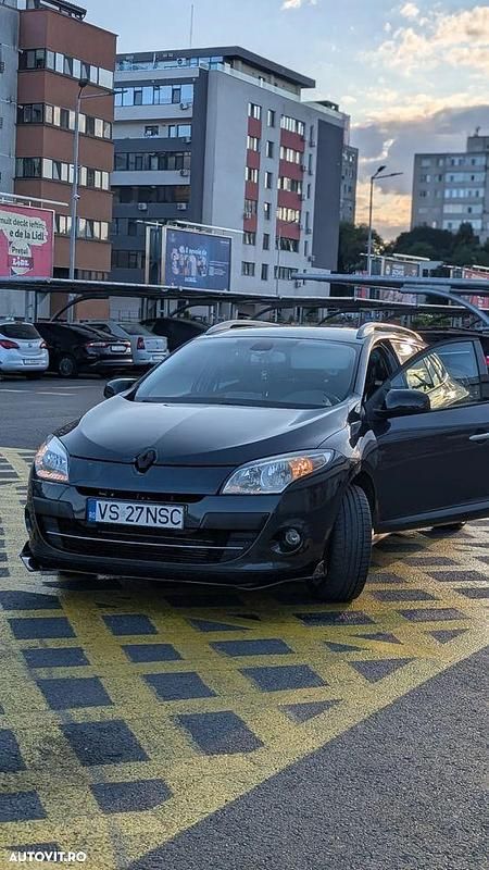 Second-hand Renault Mégane GrandTour Privilege 130 CP (95 kW) 2010 Culoarealte culori Break