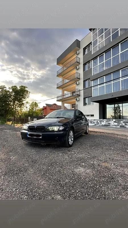 Second-hand BMW 318 143 CP (105 kW) 2003 Berlinǎ