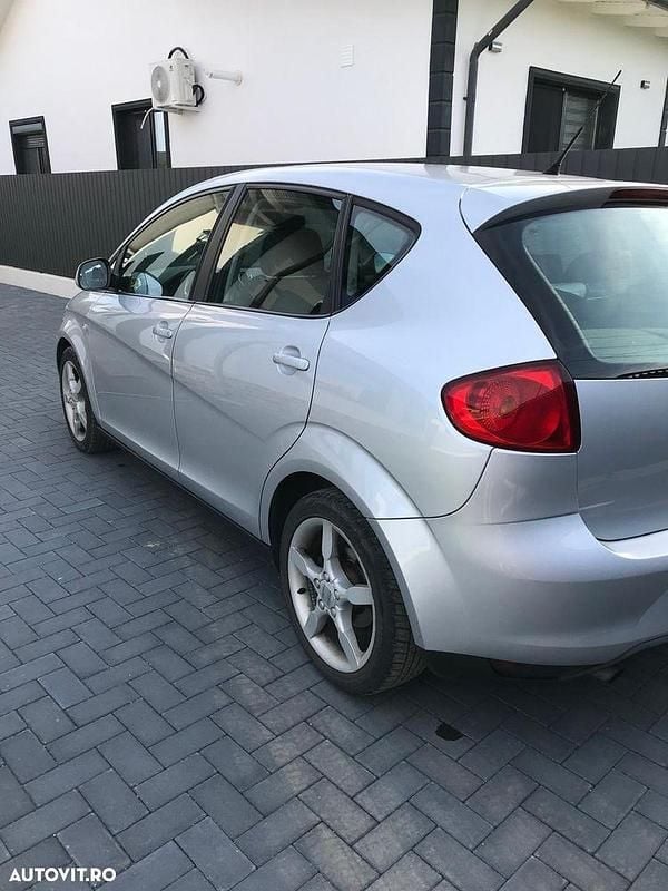Argint Utilizat 2013 Seat Altea Monovolum | 3.690 EUR (Preț bun) - Imagine 1/4