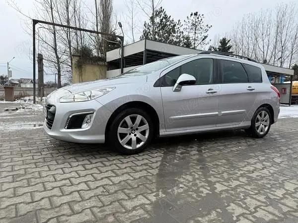 Utilizat 2012 Peugeot 308 Hatchback | 3.300 EUR (Preț bun) - Imagine 1/4
