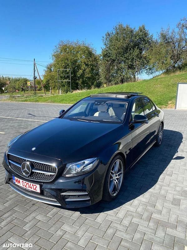 Culoarenegru Utilizat 2017 Mercedes E43 AMG AMG Berlinǎ | 35.000 EUR - Imagine 1/4