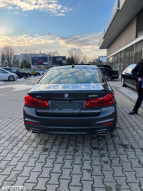 Second-hand BMW 540 Comfort Edition 340 CP (250 kW) 2018 Culoaregri Berlinǎ