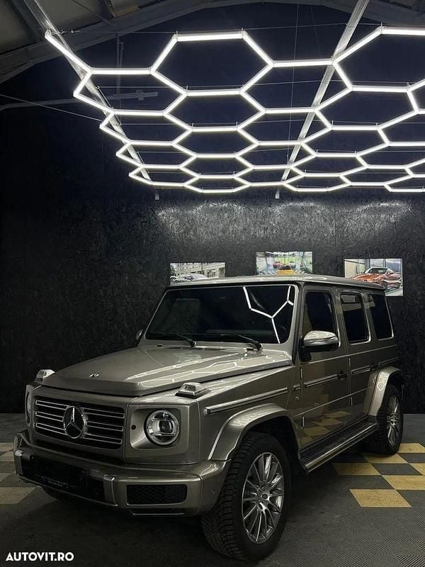 Gri Utilizat 2018 Mercedes G500 4x4² SUV | 90.999 EUR - Imagine 1/4