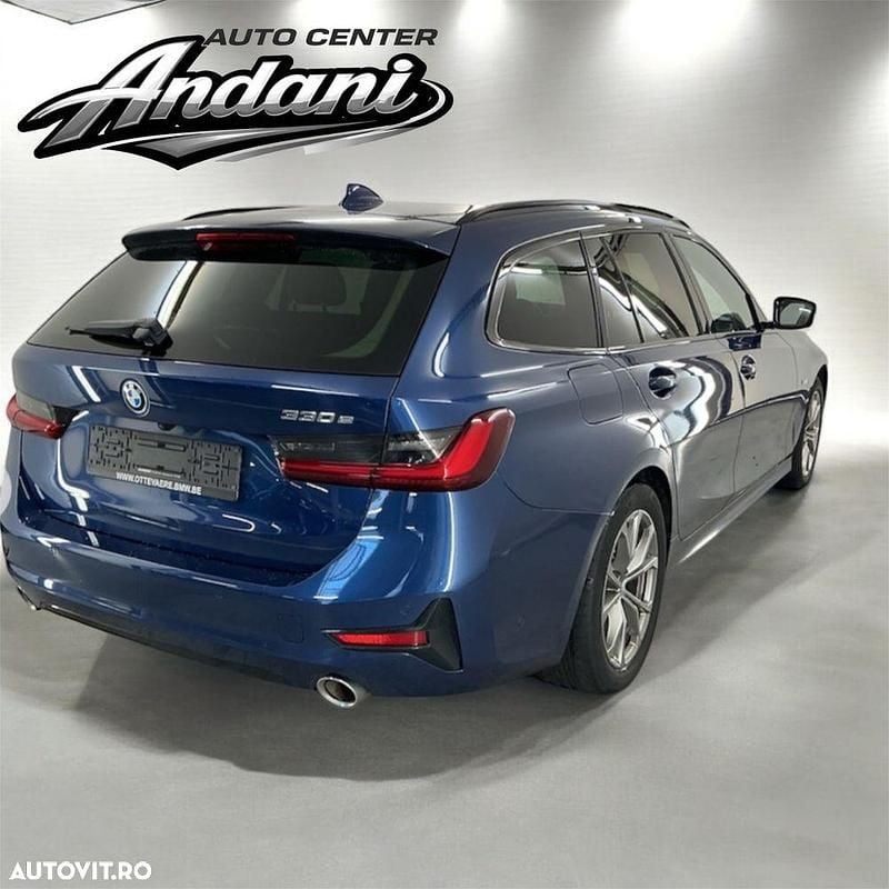 Second-hand BMW 330e Luxury Line 292 CP (214 kW) 2021 Culoarealbastru Break