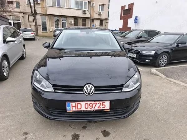Second-hand VW Golf VII Cup 122 CP (89 kW) 2015 Negru Hatchback
