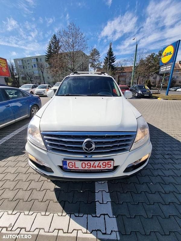 Alb Utilizat 2013 Ssangyong (KGM) Rexton SUV | 7.500 EUR (Preț OK) - Imagine 1/4