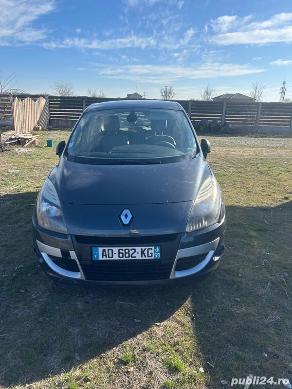 Utilizat 2010 Renault Scénic III Monovolum | 2.959 EUR (Preț bun) - Imagine 1/4