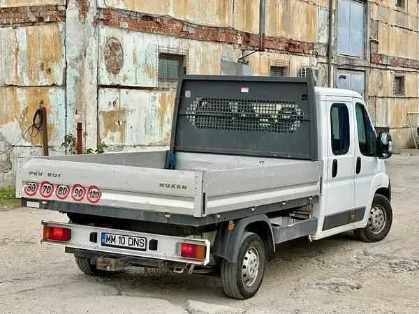 Second-hand Peugeot Boxer 120 CP (88 kW) 2012 Van