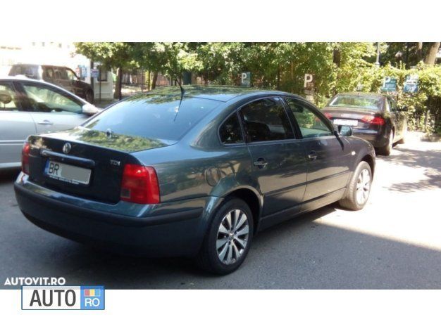 Gri Utilizat 2000 VW Passat Berlinǎ | 3.200 EUR - Imagine 1/4
