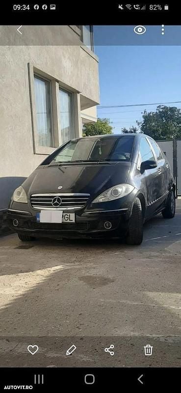 Culoarenegru Utilizat 2005 Mercedes A180 Hatchback | 1.200 EUR (Super Preț) - Imagine 1/1