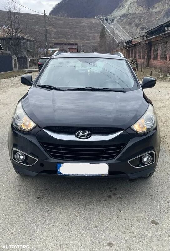 Negru Utilizat 2011 Hyundai ix35 Style SUV | 5.900 EUR (Preț bun) - Imagine 1/4