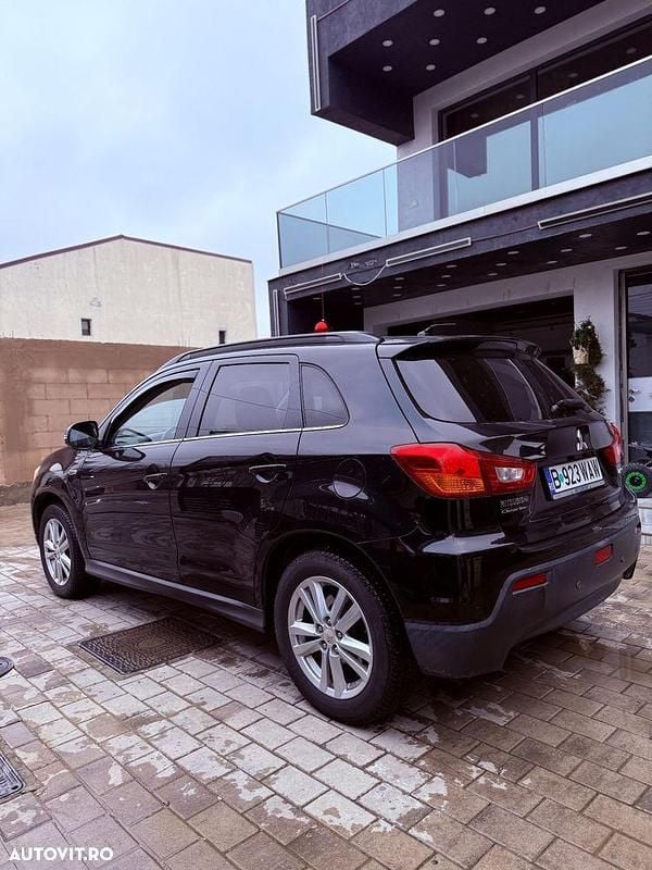 Second-hand Mitsubishi ASX Intense 150 CP (110 kW) 2012 Culoarenegru SUV