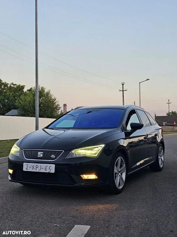 Culoarenegru Utilizat 2014 Seat Leon Break | 6.550 EUR (Preț OK) - Imagine 1/4
