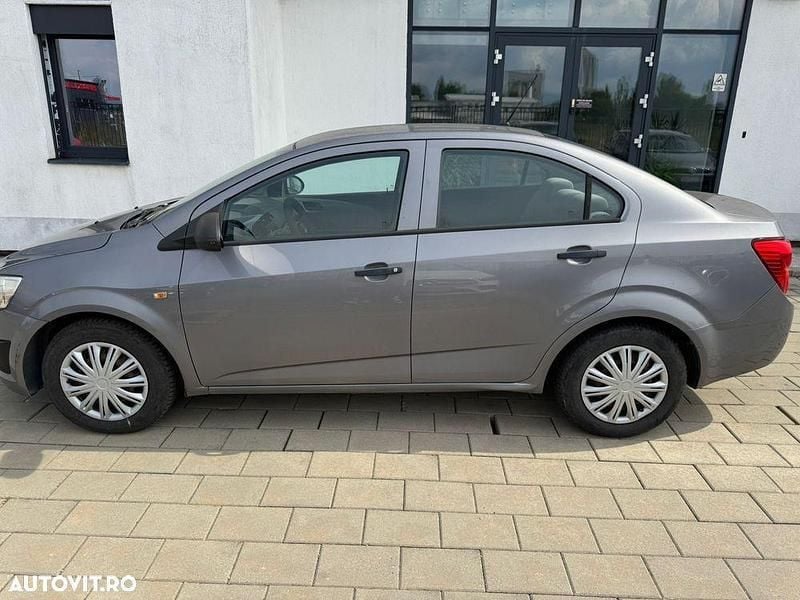 Gri Utilizat 2011 Chevrolet Aveo LS Berlinǎ | 2.500 EUR (Preț OK) - Imagine 1/4