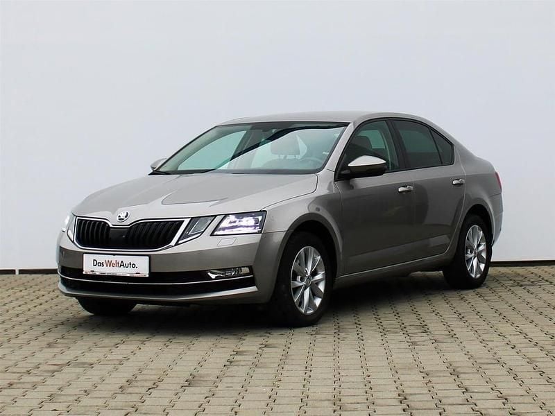 Culoaremaro Utilizat 2018 Skoda Octavia Style Berlinǎ | 13.500 EUR (Preț OK) - Imagine 1/4