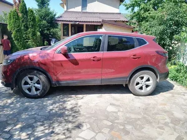 Visiniu Utilizat 2018 Nissan Qashqai SUV | 16.000 EUR (Preț OK) - Imagine 1/4