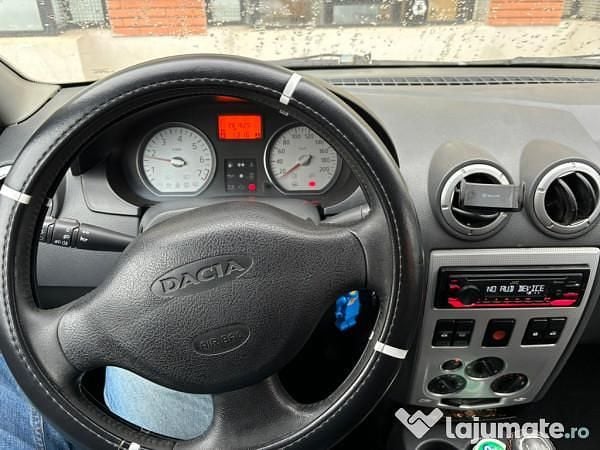 Utilizat 2008 Dacia Logan Berlinǎ | 1.600 EUR (Preț OK) - Imagine 1/1