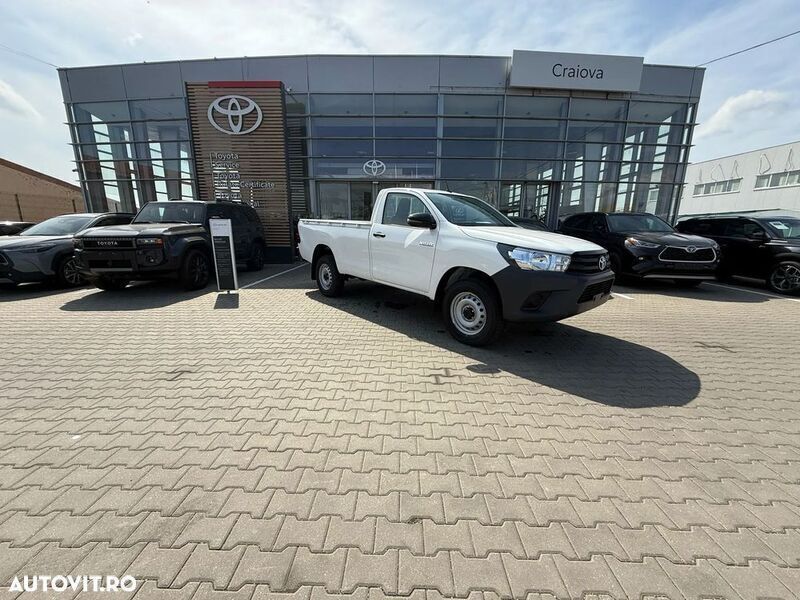 Alb Utilizat 2023 Toyota HiLux Pickup | 32.912 EUR (Preț OK) - Imagine 1/4