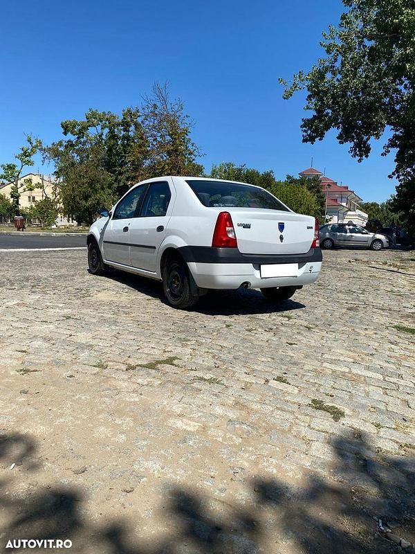 Second-hand Dacia Logan 87 CP (63 kW) 2008 Culoarealb Berlinǎ