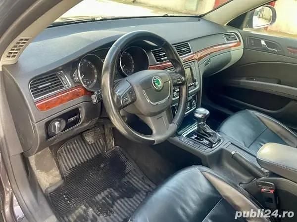 Second-hand Skoda Superb 170 CP (125 kW) 2011 Hatchback