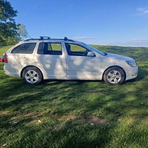 Second-hand Skoda Octavia 105 CP (77 kW) 2010 Berlinǎ