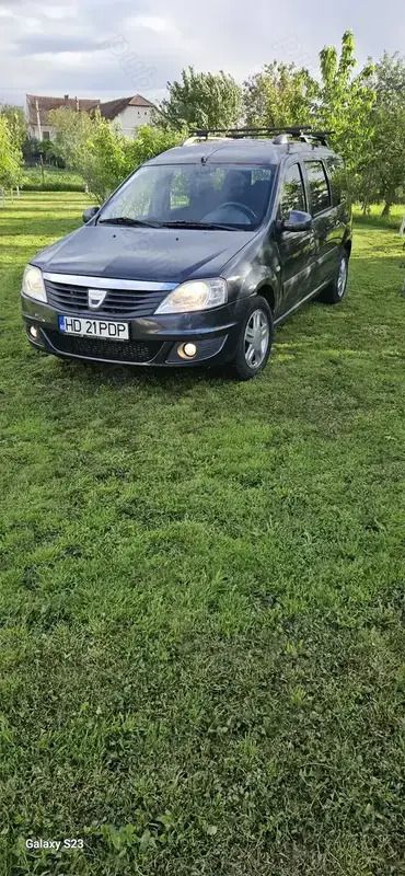 Utilizat 2011 Dacia Logan Berlinǎ | 3.975 EUR - Imagine 1/4