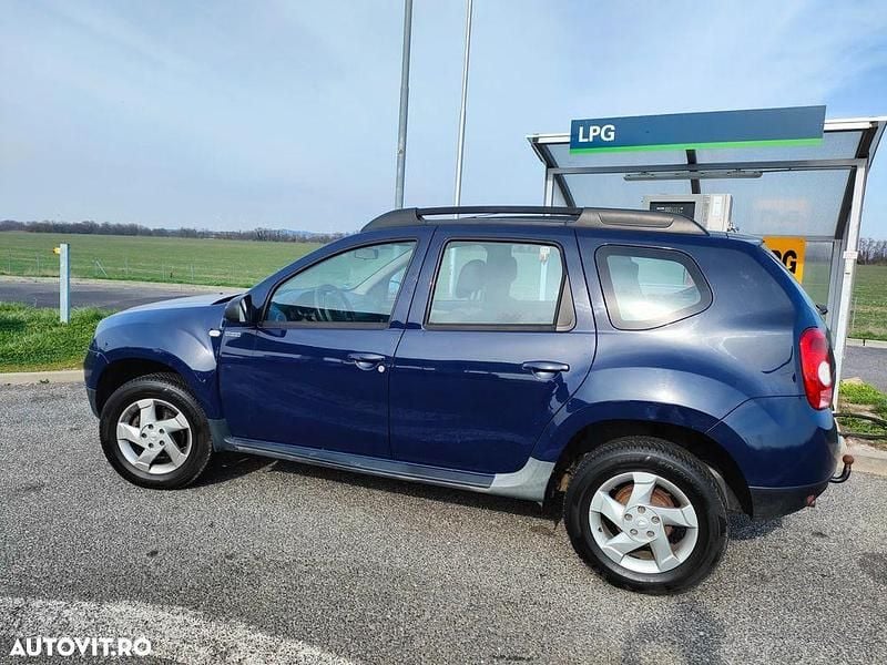 Culoarealbastru Utilizat 2013 Dacia Duster Lauréate SUV | 5.885 EUR (Preț bun) - Imagine 1/4